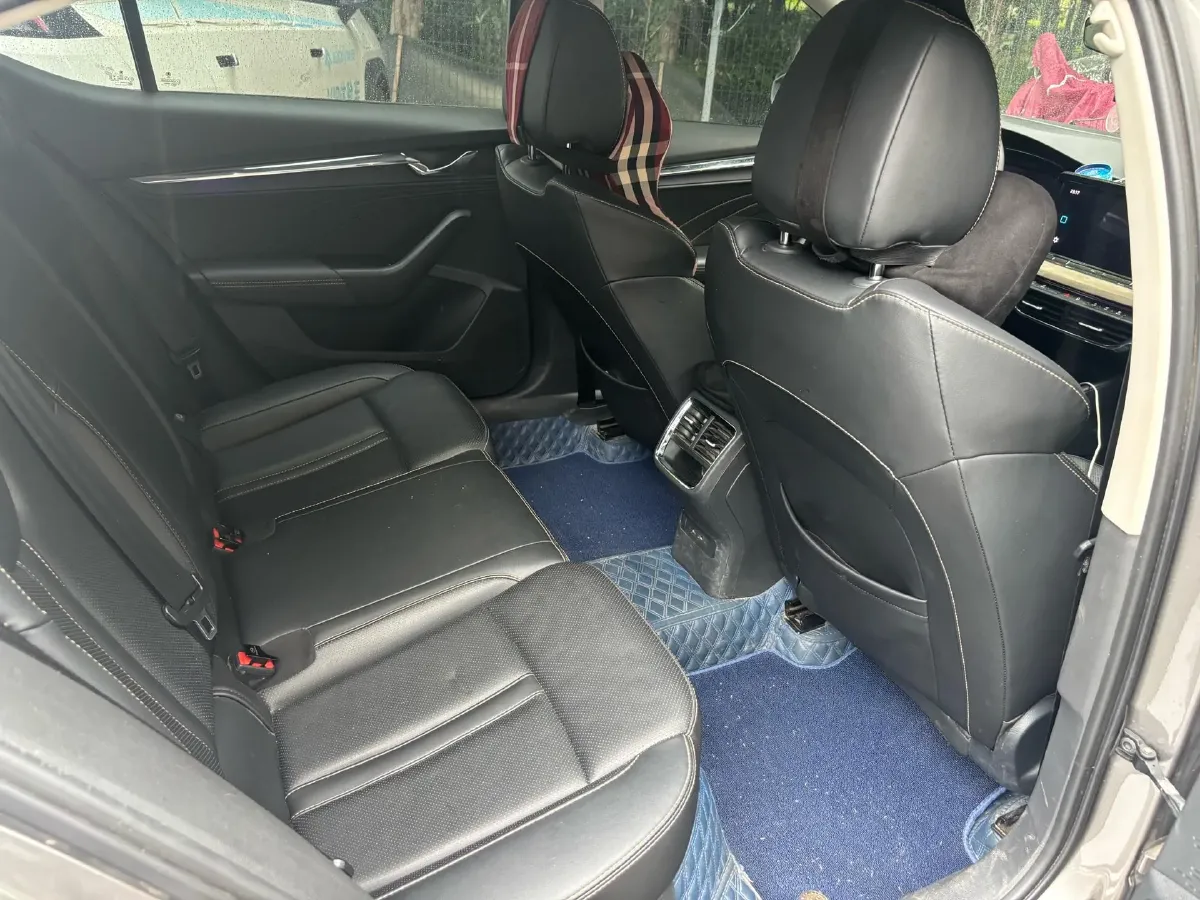 2021 Skoda Octavia 1.4T 150HP L4 7DCT,autocango,china used car exporter,china ev exporter,chinese used car exporter,chinese used ev exporter