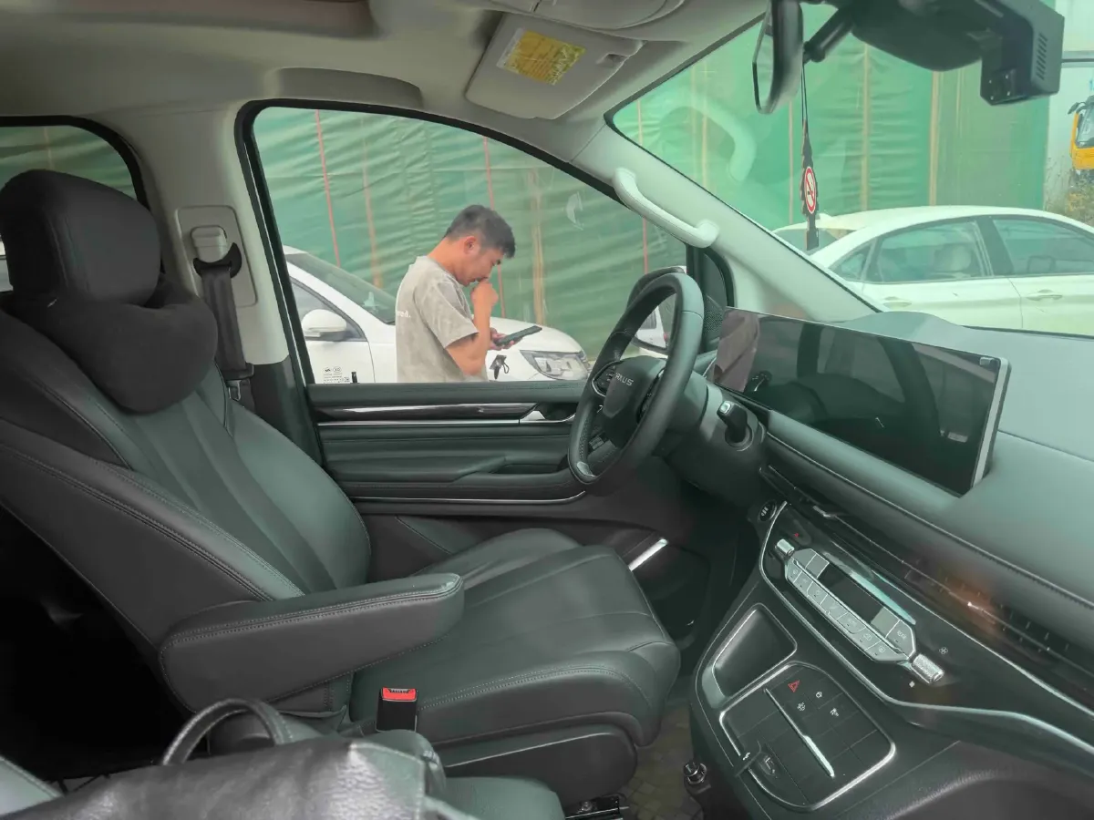 2025 MAXUS G10 2.0T 163HP L4 8AT,autocango,china used car exporter,china ev exporter,chinese used car exporter,chinese used ev exporter