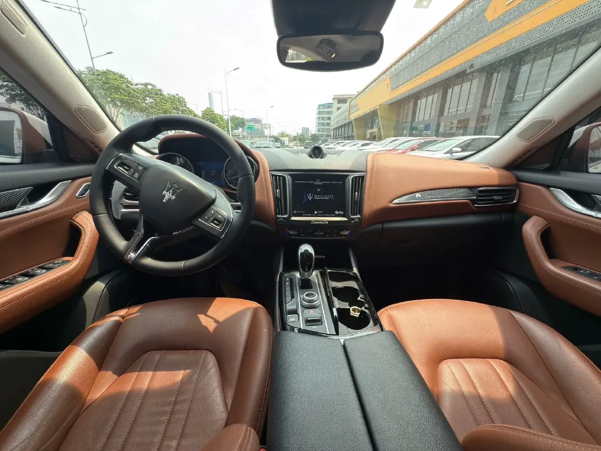 2018 Maserati Levante 3.0T 350HP V6 8AT,autocango,china used car exporter,china ev exporter,chinese used car exporter,chinese used ev exporter