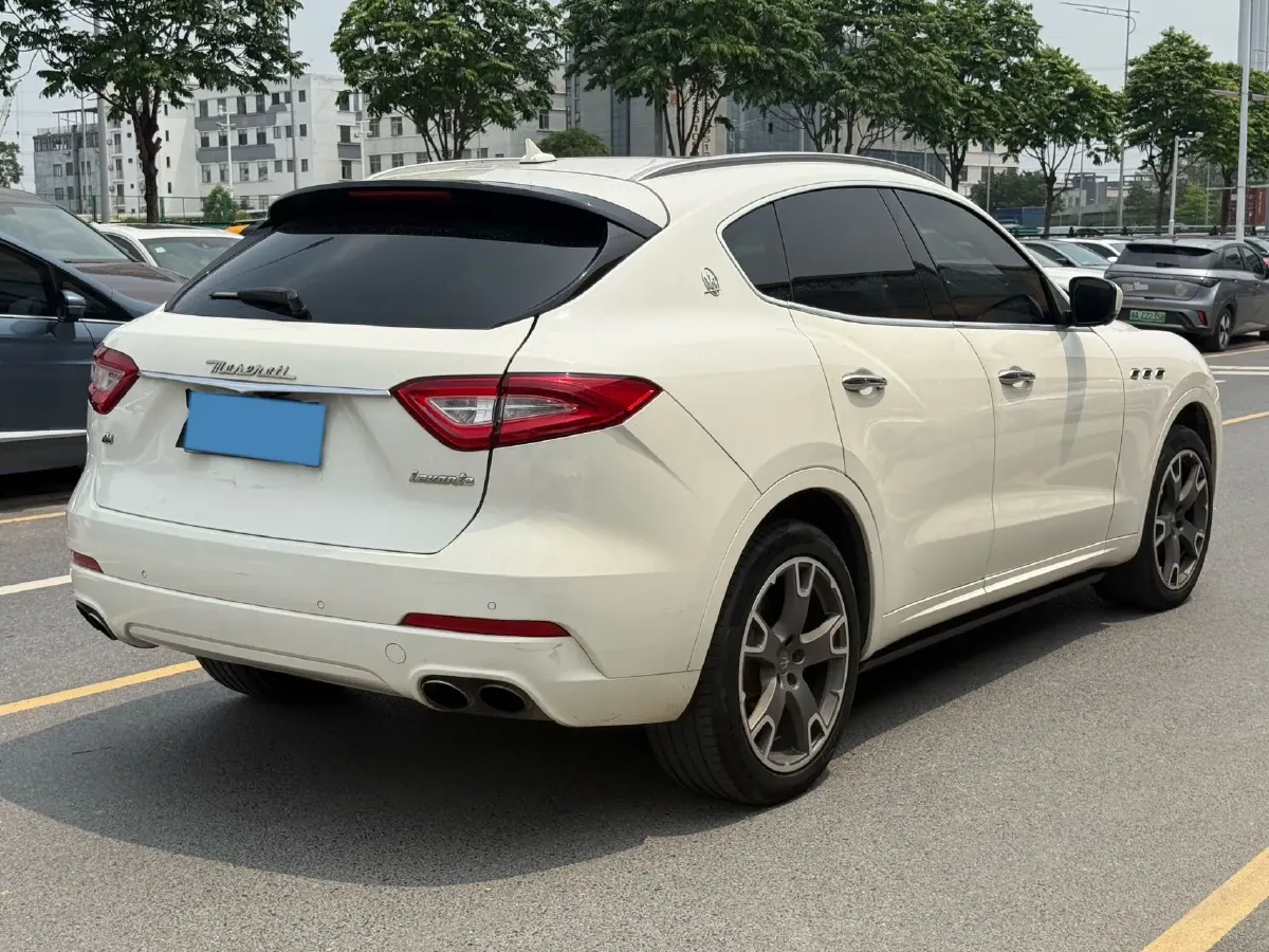 2018 Maserati Levante 3.0T 350HP V6 8AT,autocango,china used car exporter,china ev exporter,chinese used car exporter,chinese used ev exporter