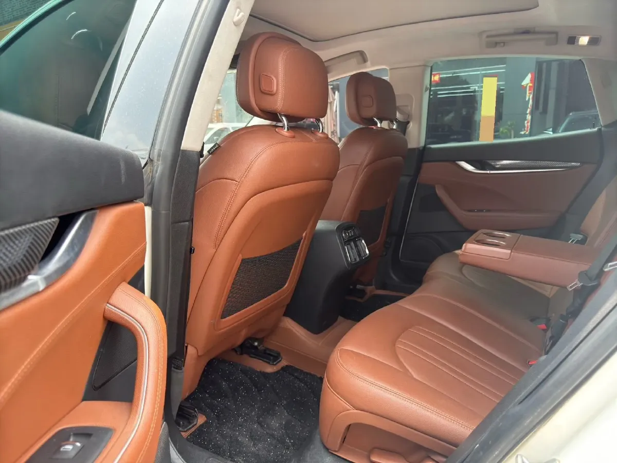 2018 Maserati Levante 3.0T 350HP V6 8AT,autocango,china used car exporter,china ev exporter,chinese used car exporter,chinese used ev exporter