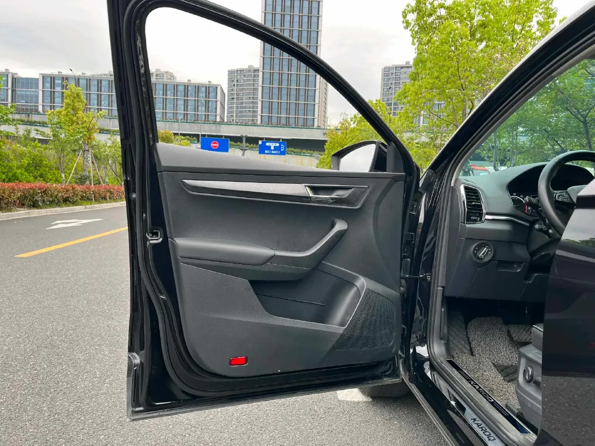 2019 Skoda Karoq 1.4T 150HP L4 7DCT,autocango,china used car exporter,china ev exporter,chinese used car exporter,chinese used ev exporter