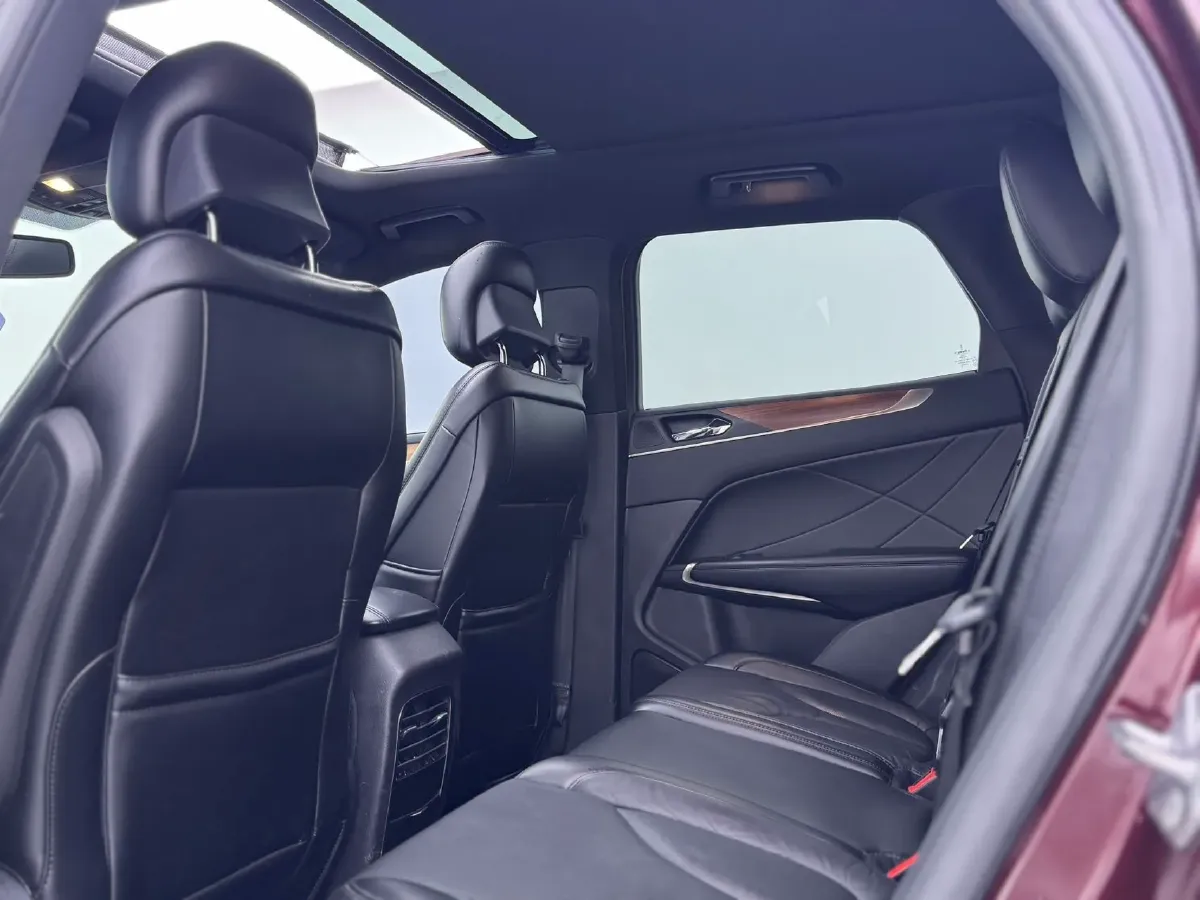 2017 Lincoln MKC 2.0T 203HP L4 6AT,autocango,china used car exporter,china ev exporter,chinese used car exporter,chinese used ev exporter