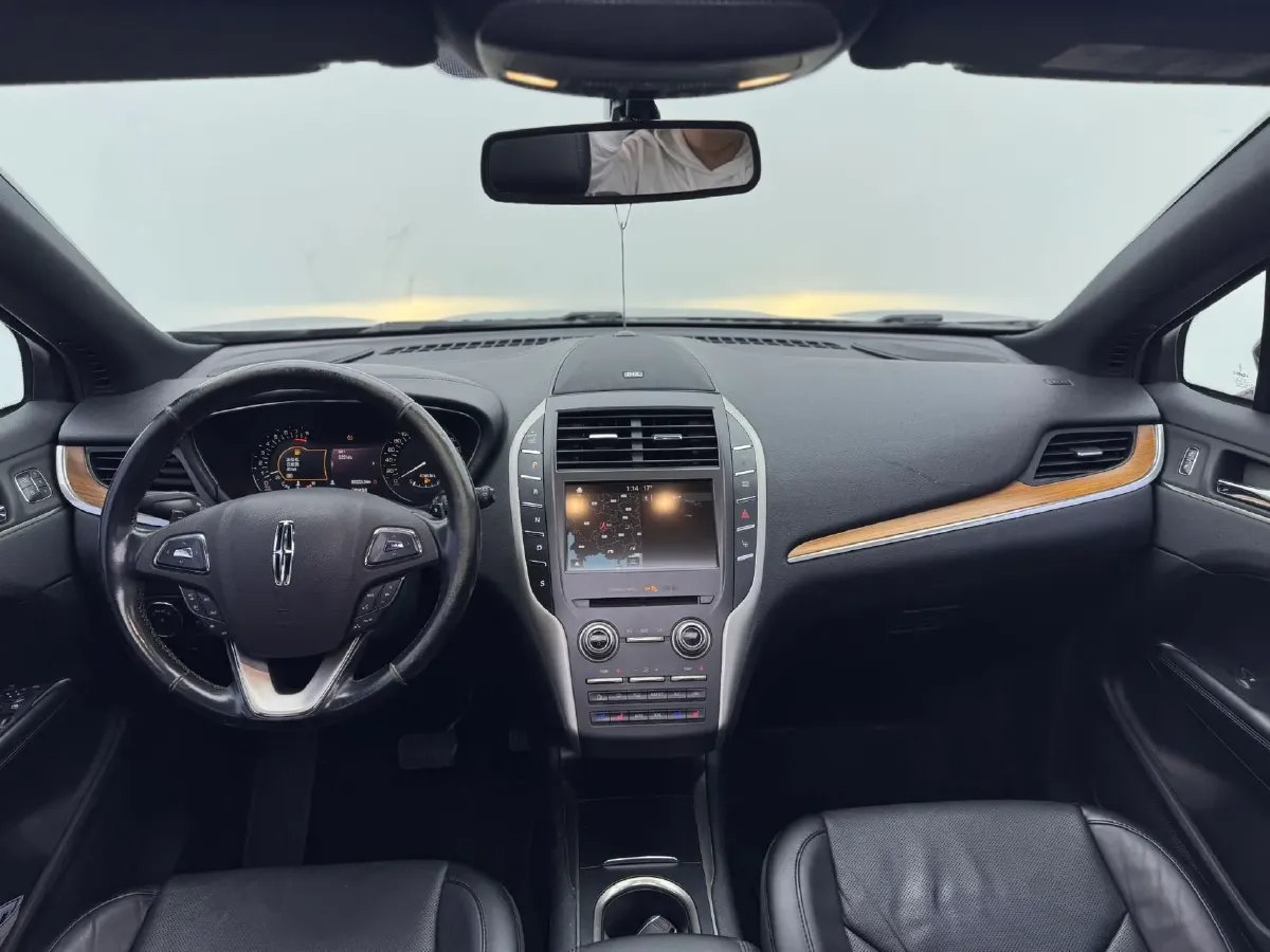 2017 Lincoln MKC 2.0T 203HP L4 6AT,autocango,china used car exporter,china ev exporter,chinese used car exporter,chinese used ev exporter