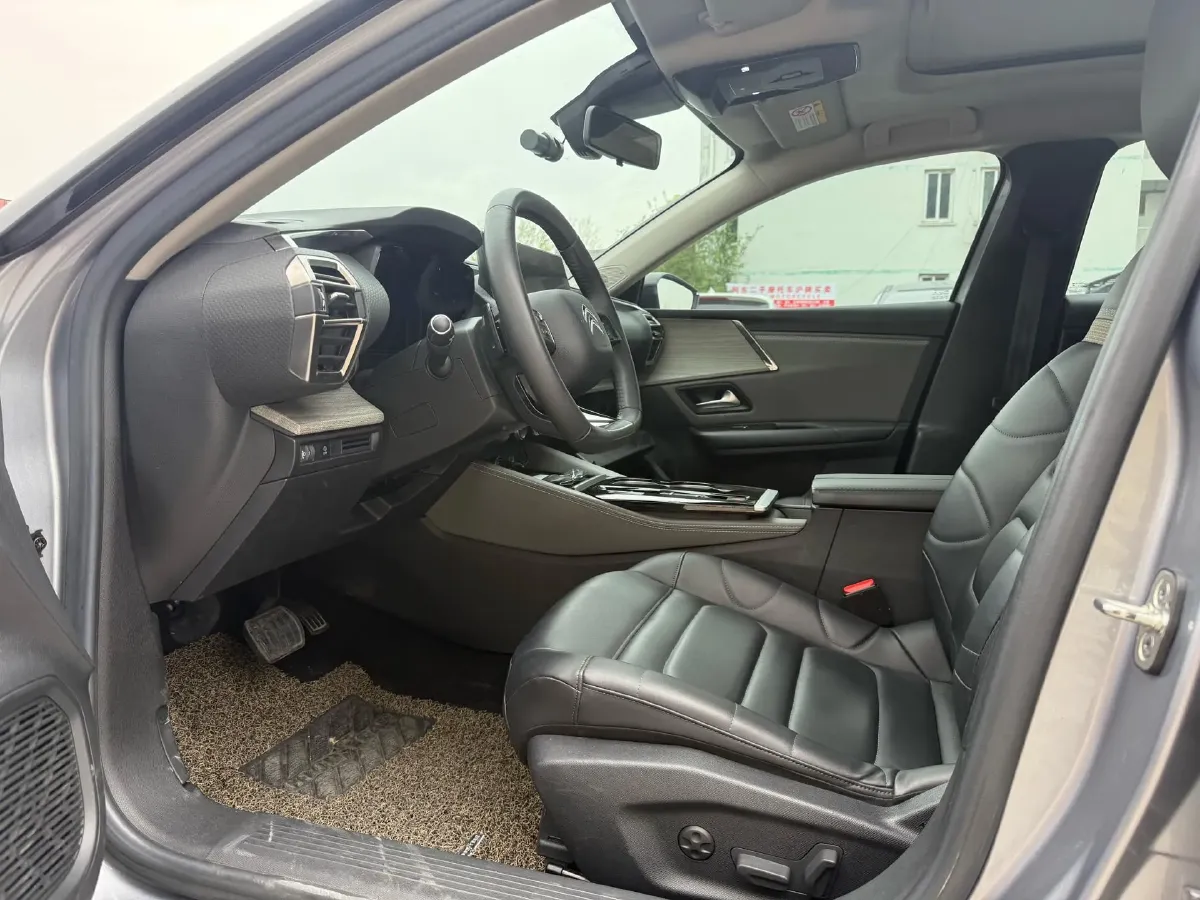 2021 Citroen C5 X 1.6T 175HP L4 8AT,autocango,china used car exporter,china ev exporter,chinese used car exporter,chinese used ev exporter