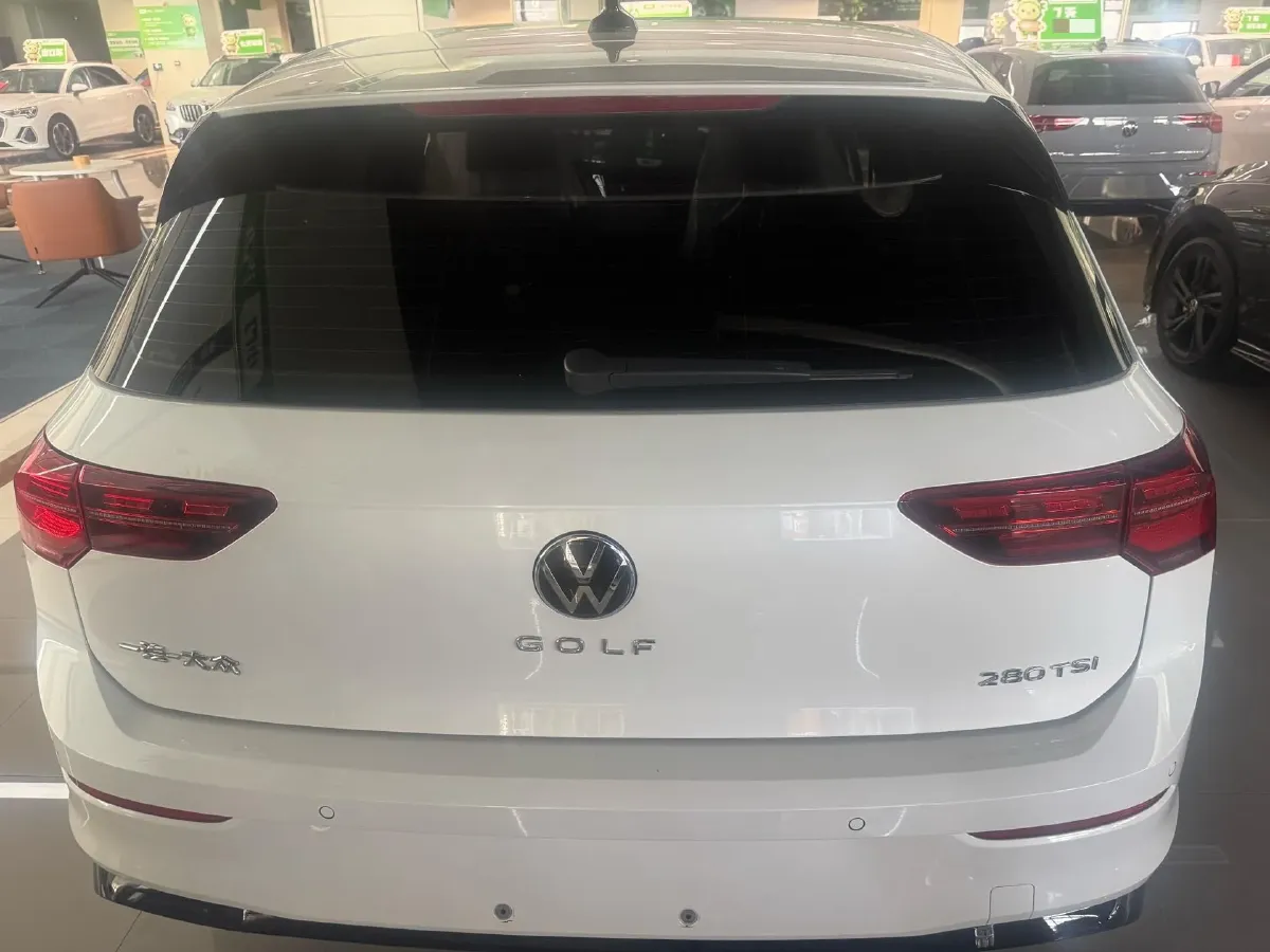 2023 Volkswagen Golf 1.4T 150HP L4 7DCT,autocango,china used car exporter,china ev exporter,chinese used car exporter,chinese used ev exporter