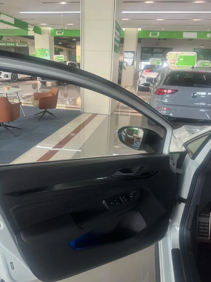 2023 Volkswagen Golf 1.4T 150HP L4 7DCT,autocango,china used car exporter,china ev exporter,chinese used car exporter,chinese used ev exporter