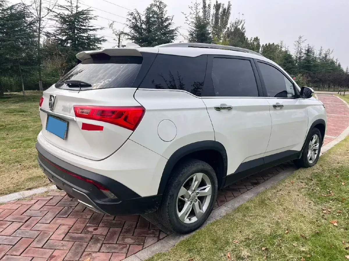 2018 BaoJun 530 1.5T 150HP L4 6MT,autocango,china used car exporter,china ev exporter,chinese used car exporter,chinese used ev exporter