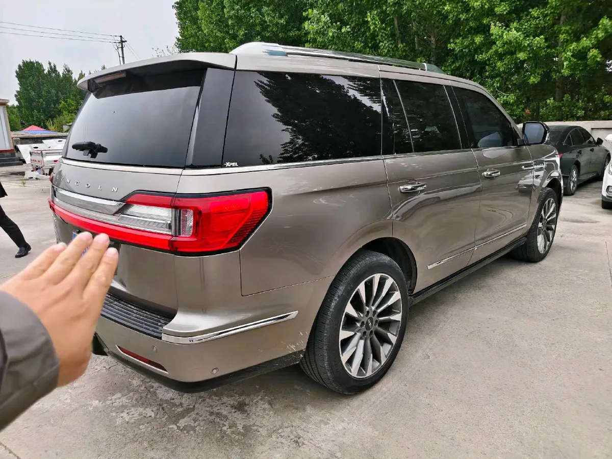 2018 Lincoln Navigator 3.5T 415HP V6 10AT,autocango,china used car exporter,china ev exporter,chinese used car exporter,chinese used ev exporter