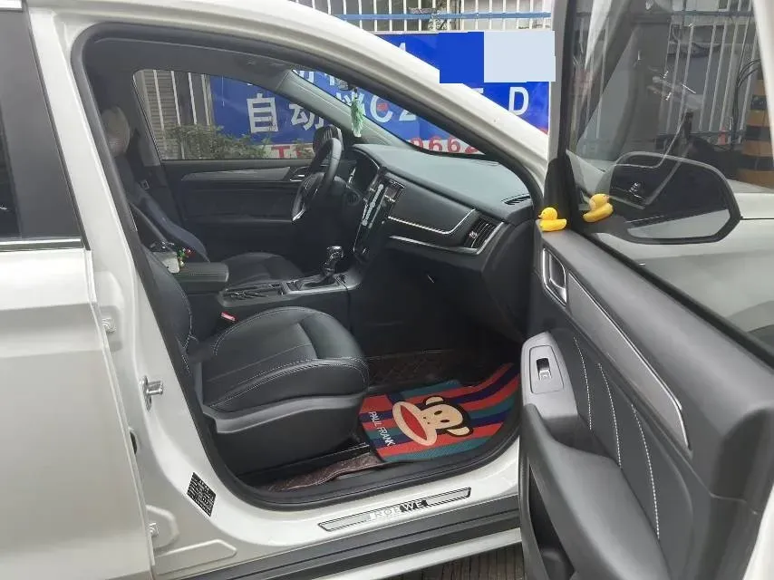 2020 Roewe i6 1.5T 169HP L4 7DCT,autocango,china used car exporter,china ev exporter,chinese used car exporter,chinese used ev exporter