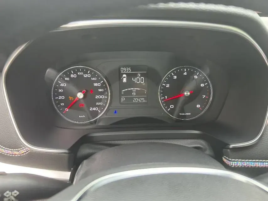 2020 Roewe i6 1.5T 169HP L4 7DCT,autocango,china used car exporter,china ev exporter,chinese used car exporter,chinese used ev exporter