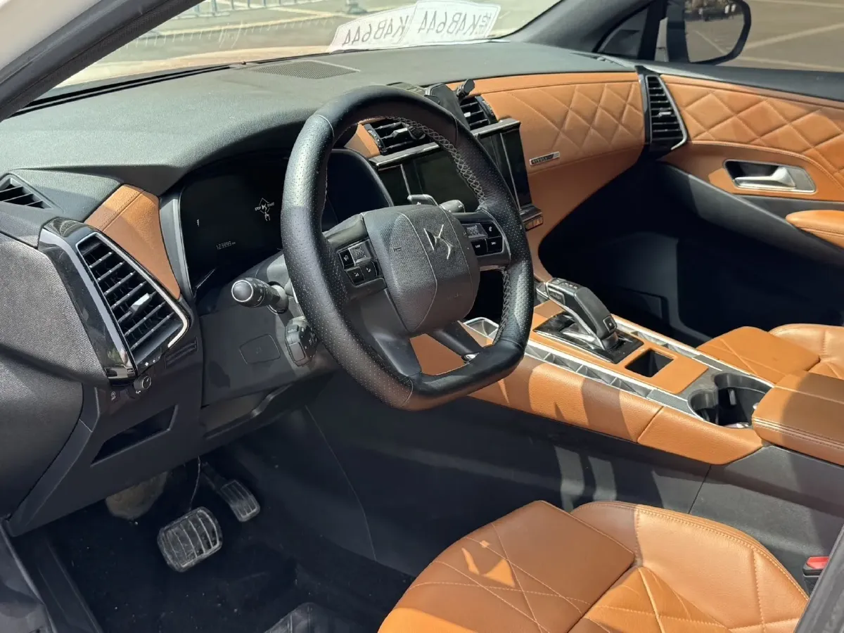 2018 DS 7 1.6T 220HP L4 8AT,autocango,china used car exporter,china ev exporter,chinese used car exporter,chinese used ev exporter