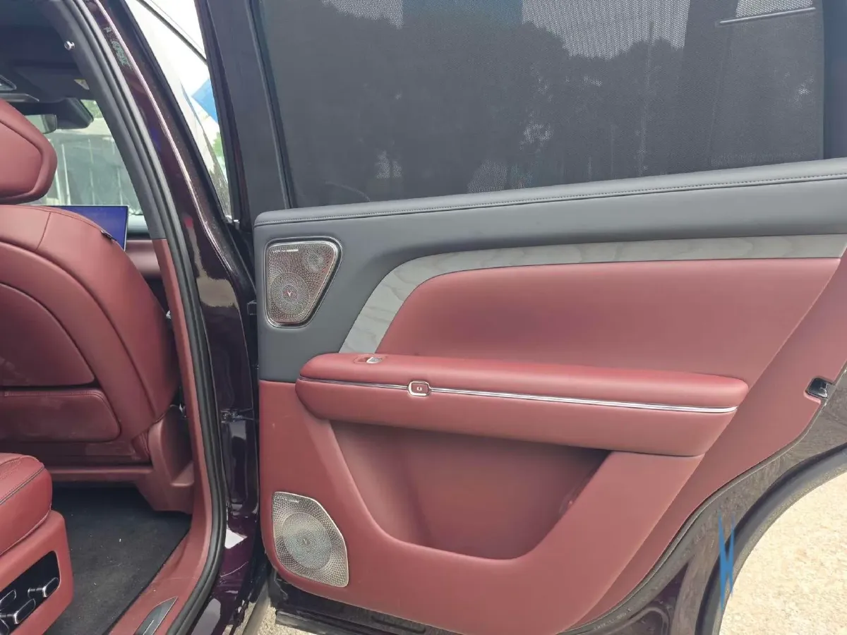 2026 Voyah 9L 1.5T 150HP L4 PHEV,autocango,china used car exporter,china ev exporter,chinese used car exporter,chinese used ev exporter