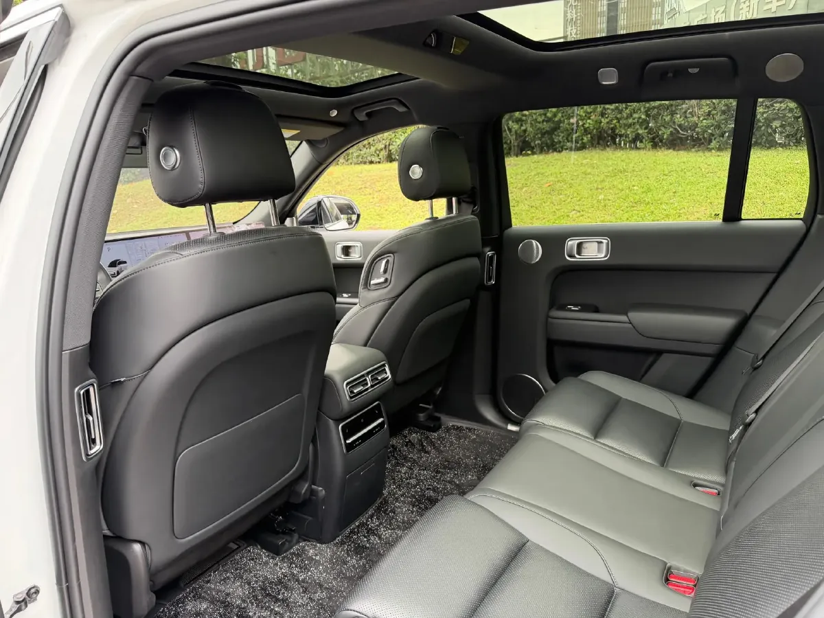 2023 Li L7 Range Extended 154HP REEV 40.9KWH,autocango,china used car exporter,china ev exporter,chinese used car exporter,chinese used ev exporter