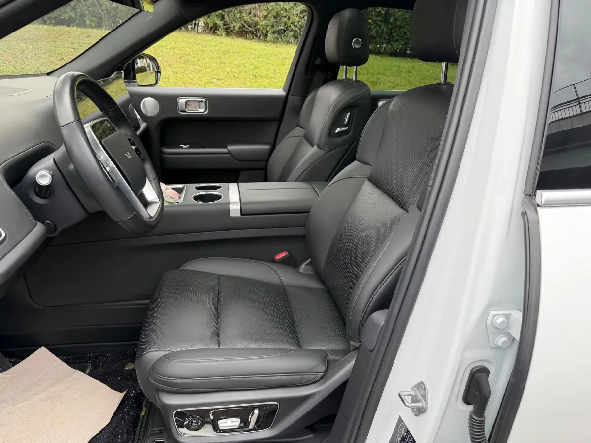 2023 Li L7 Range Extended 154HP REEV 40.9KWH,autocango,china used car exporter,china ev exporter,chinese used car exporter,chinese used ev exporter