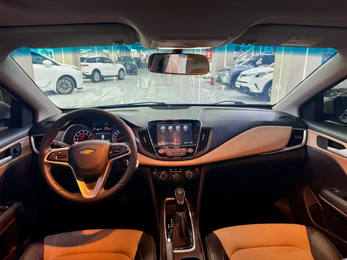 2021 Chevrolet Monza 1.5L 113HP L4 6AT,autocango,china used car exporter,china ev exporter,chinese used car exporter,chinese used ev exporter