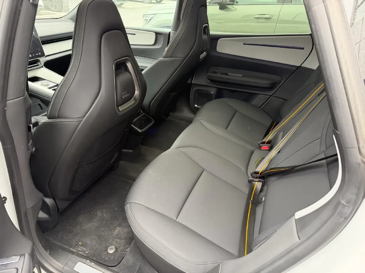 2024 Polestar 4 BEV 86KWH,autocango,china used car exporter,china ev exporter,chinese used car exporter,chinese used ev exporter