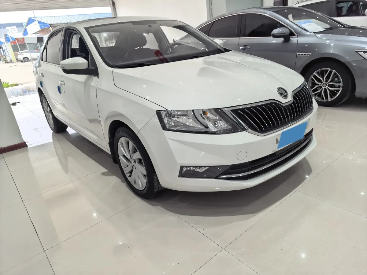 2019 Skoda Rapid Spaceback 1.5L 110HP L4 6AT,autocango,china used car exporter,china ev exporter,chinese used car exporter,chinese used ev exporter