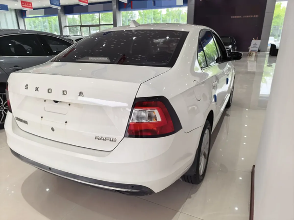2019 Skoda Rapid Spaceback 1.5L 110HP L4 6AT,autocango,china used car exporter,china ev exporter,chinese used car exporter,chinese used ev exporter