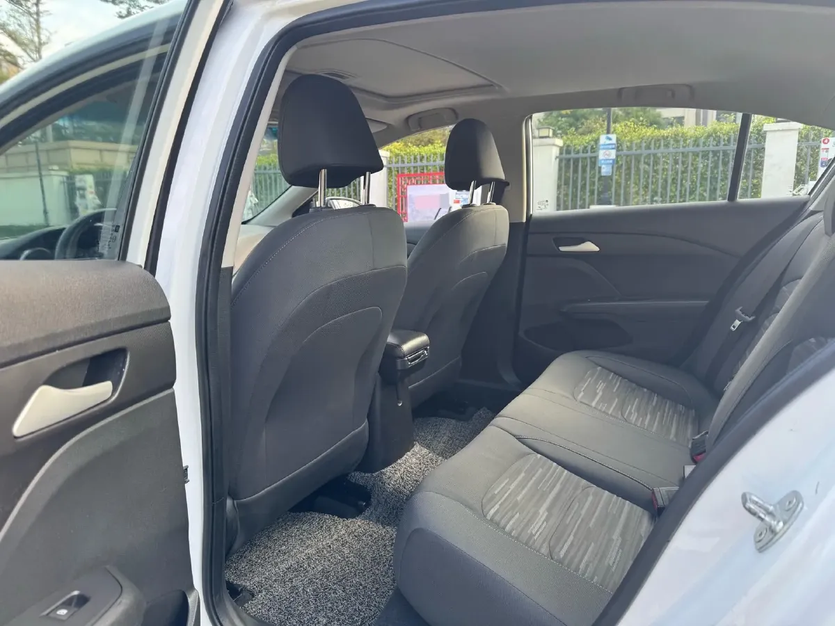 2019 Chevrolet Cavalier 1.5L 113HP L4 6AT,autocango,china used car exporter,china ev exporter,chinese used car exporter,chinese used ev exporter