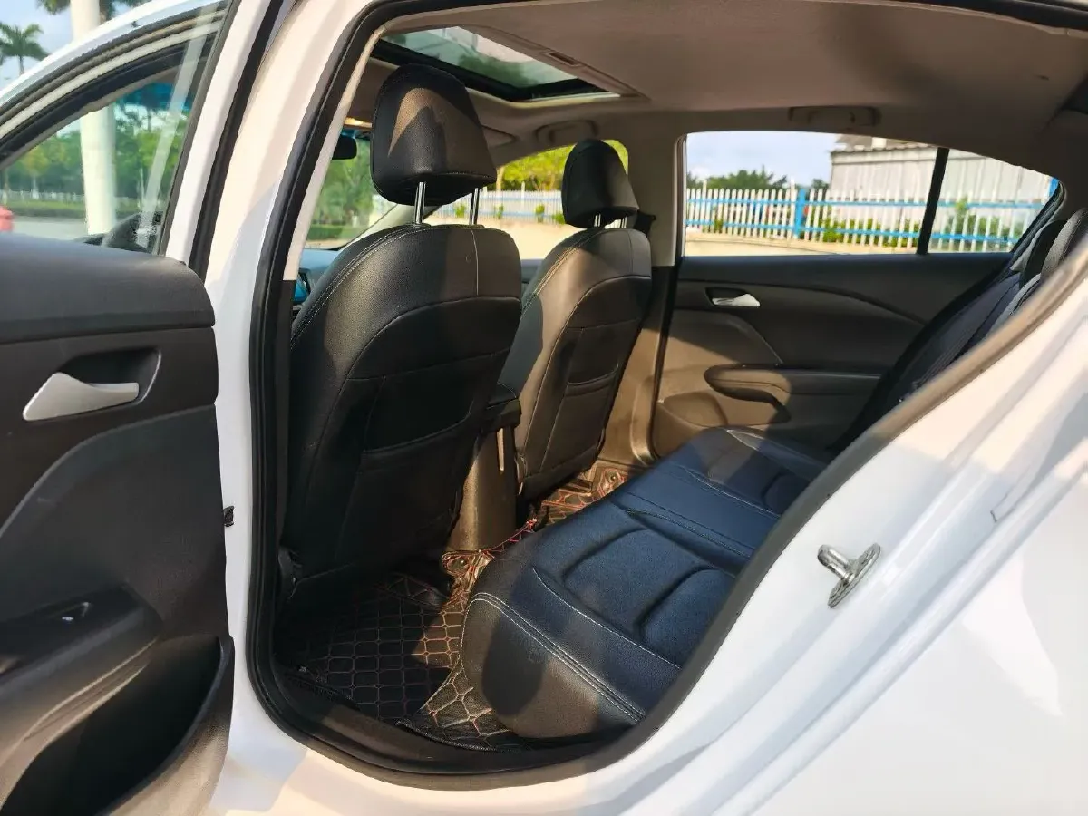 2019 Chevrolet Cavalier 1.5L 113HP L4 6AT,autocango,china used car exporter,china ev exporter,chinese used car exporter,chinese used ev exporter