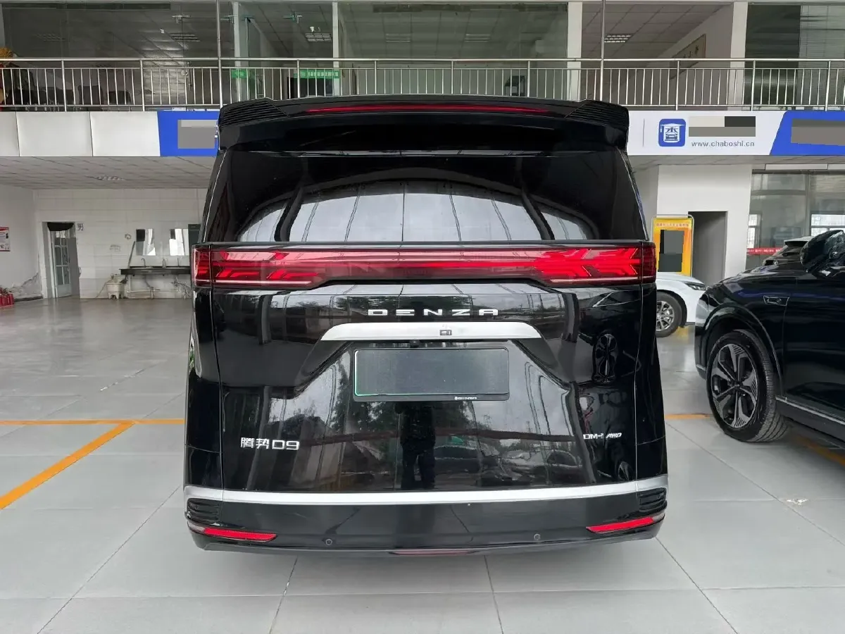 2024 Denza D9 1.5T 139HP L4 E-CVT PHEV 40KWH,autocango,china used car exporter,china ev exporter,chinese used car exporter,chinese used ev exporter