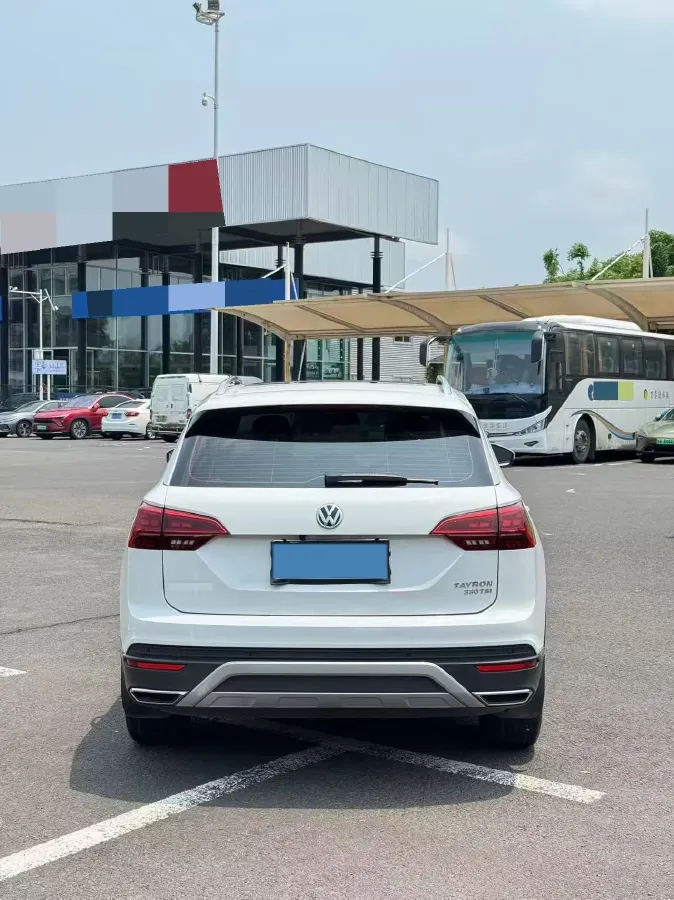 2019 Jeep Cherokee 2.0T 234HP L4 9AT,autocango,china used car exporter,china ev exporter,chinese used car exporter,chinese used ev exporter