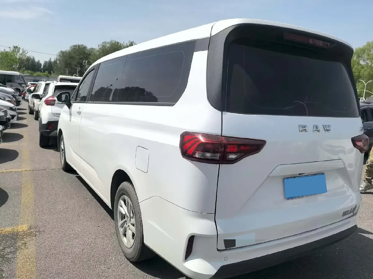 2023 BAW RuiSheng Trump M7 1.6L 124HP L4 5MT,autocango,china used car exporter,china ev exporter,chinese used car exporter,chinese used ev exporter