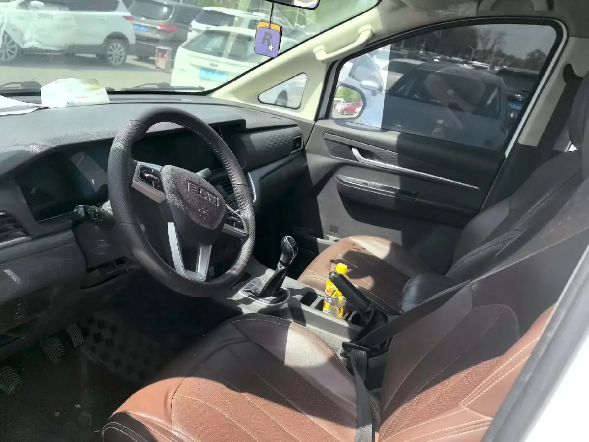 2023 BAW RuiSheng Trump M7 1.6L 124HP L4 5MT,autocango,china used car exporter,china ev exporter,chinese used car exporter,chinese used ev exporter