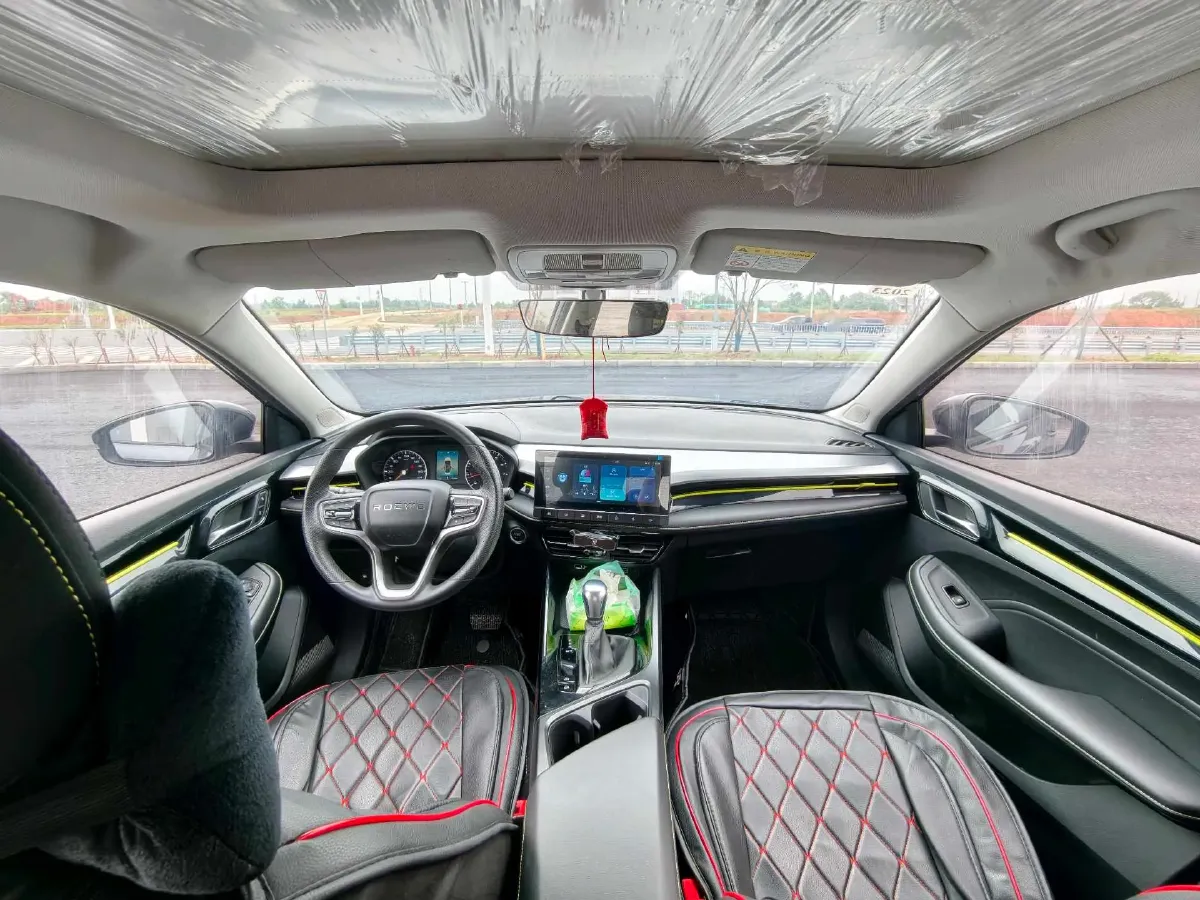 2020 Roewe i5 1.5L 120HP L4 CVT,autocango,china used car exporter,china ev exporter,chinese used car exporter,chinese used ev exporter