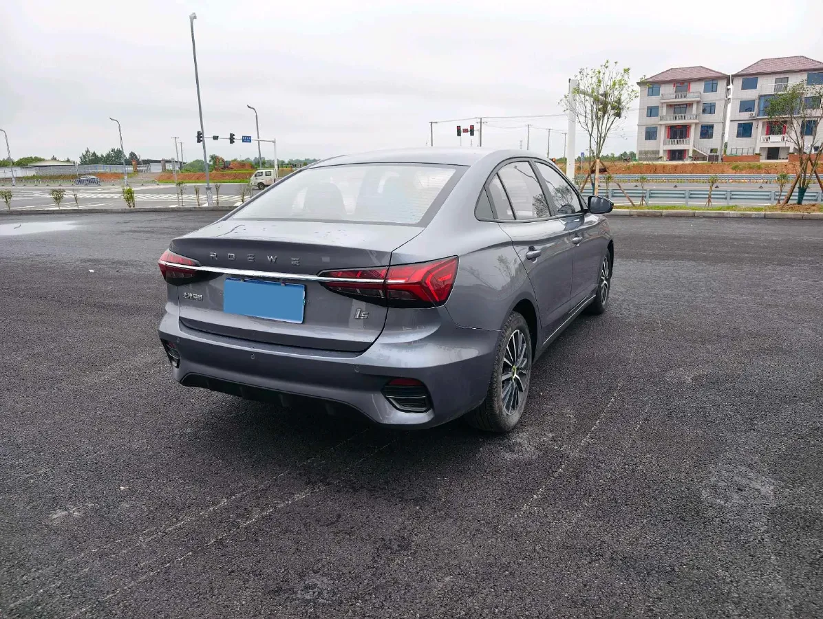 2020 Roewe i5 1.5L 120HP L4 CVT,autocango,china used car exporter,china ev exporter,chinese used car exporter,chinese used ev exporter