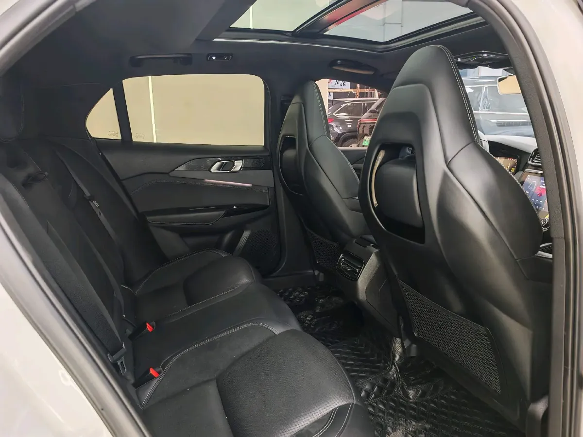 2022 LYNK&CO 03 1.5T 180HP L3 7DCT,autocango,china used car exporter,china ev exporter,chinese used car exporter,chinese used ev exporter