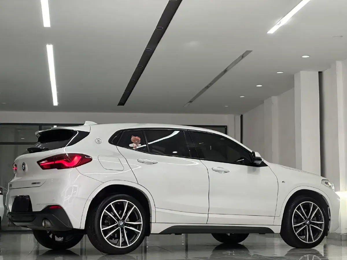 2021 BMW X2 2.0T 192HP L4 7DCT,autocango,china used car exporter,china ev exporter,chinese used car exporter,chinese used ev exporter