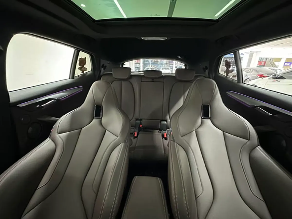 2021 BMW X2 2.0T 192HP L4 7DCT,autocango,china used car exporter,china ev exporter,chinese used car exporter,chinese used ev exporter