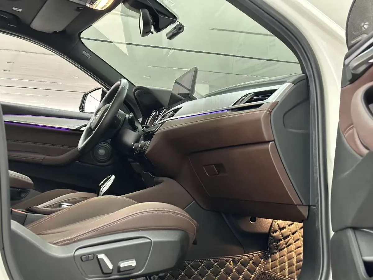 2021 BMW X2 2.0T 192HP L4 7DCT,autocango,china used car exporter,china ev exporter,chinese used car exporter,chinese used ev exporter