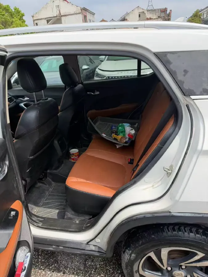 2017 HaiMa S5 Young Edition 1.6L 122HP L4 5MT,autocango,china used car exporter,china ev exporter,chinese used car exporter,chinese used ev exporter