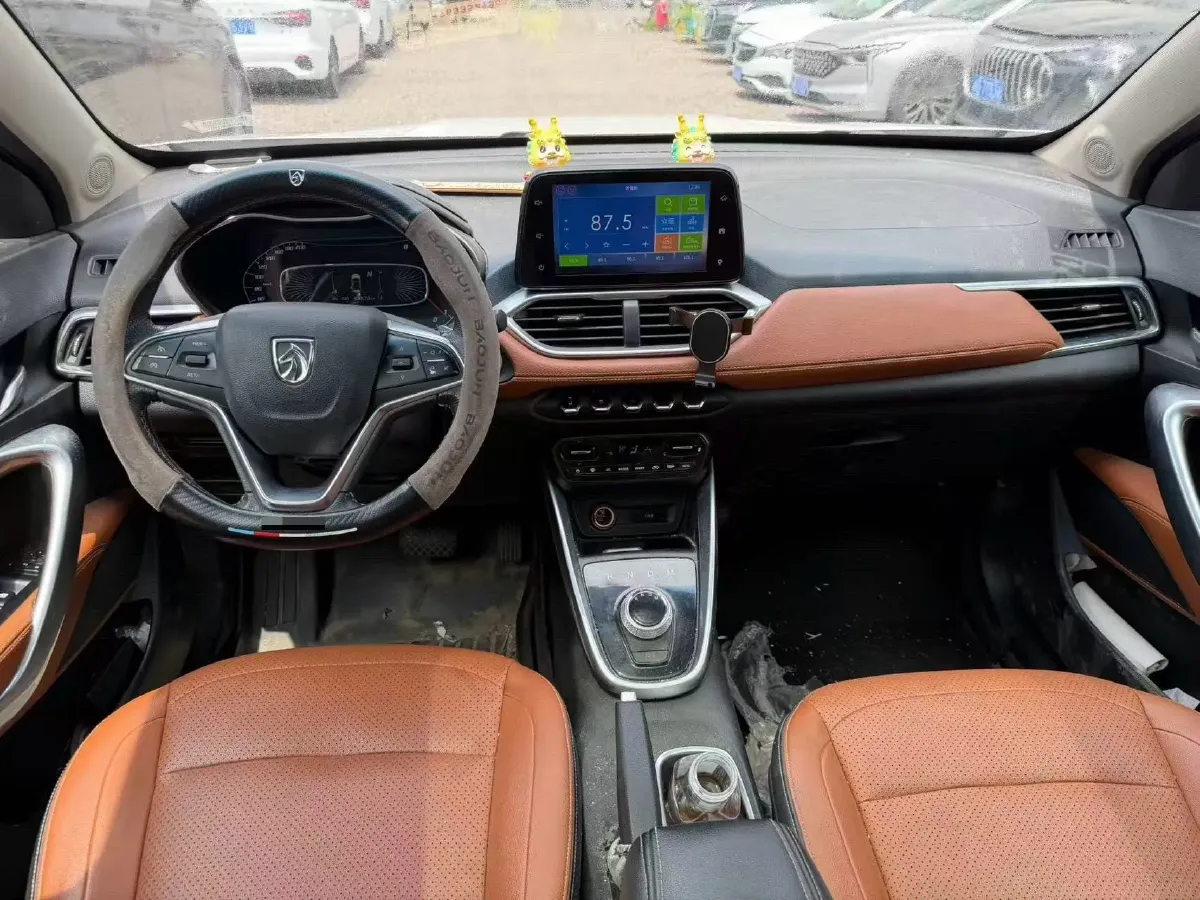 2017 HaiMa S5 Young Edition 1.6L 122HP L4 5MT,autocango,china used car exporter,china ev exporter,chinese used car exporter,chinese used ev exporter