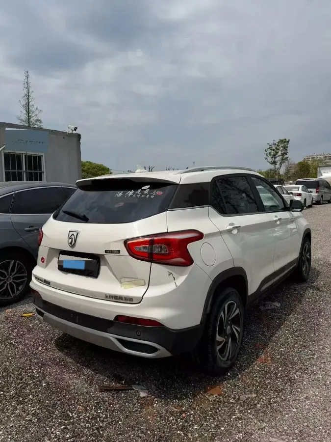 2017 HaiMa S5 Young Edition 1.6L 122HP L4 5MT,autocango,china used car exporter,china ev exporter,chinese used car exporter,chinese used ev exporter
