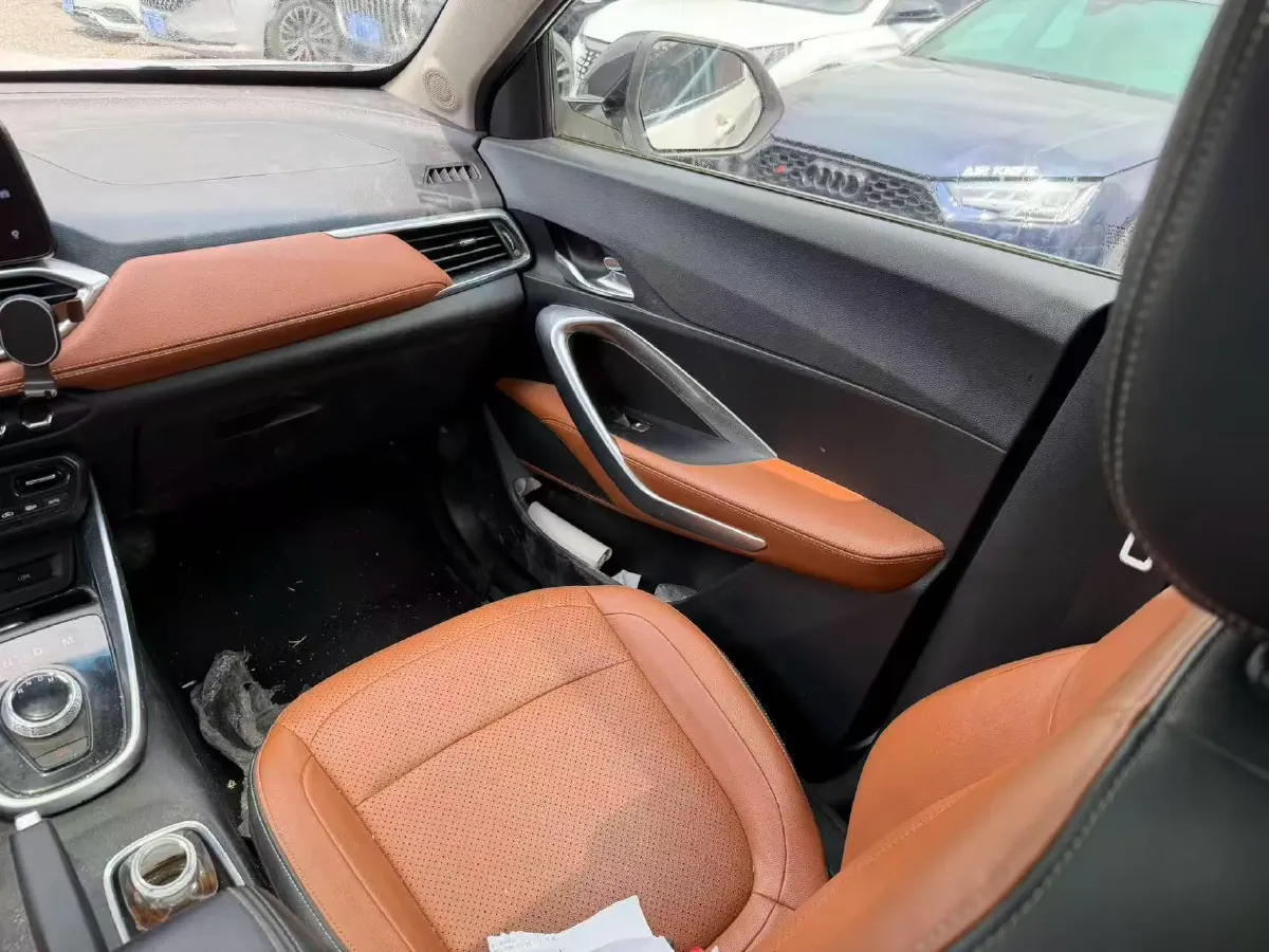 2017 HaiMa S5 Young Edition 1.6L 122HP L4 5MT,autocango,china used car exporter,china ev exporter,chinese used car exporter,chinese used ev exporter