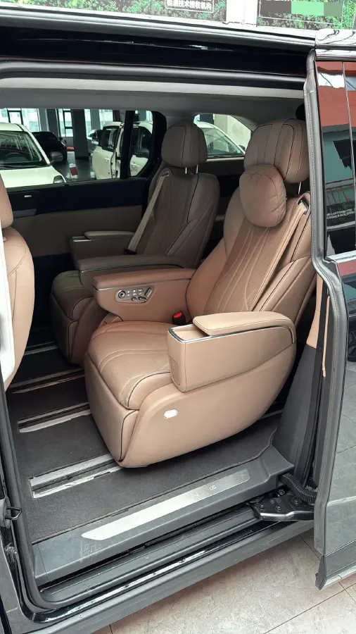 2025 Xpeng X9 BEV,autocango,china used car exporter,china ev exporter,chinese used car exporter,chinese used ev exporter