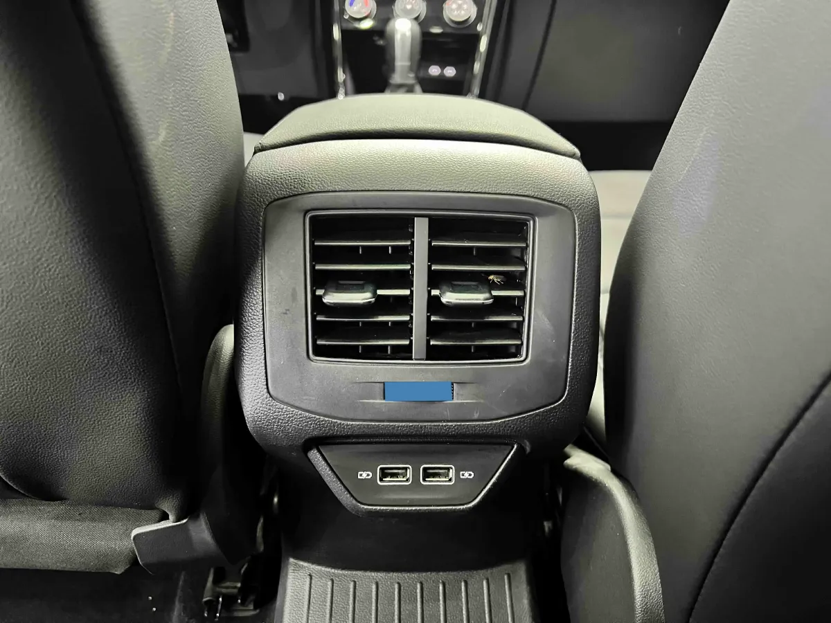 2022 Volkswagen T-Roc 1.4T 150HP L4 7DCT,autocango,china used car exporter,china ev exporter,chinese used car exporter,chinese used ev exporter