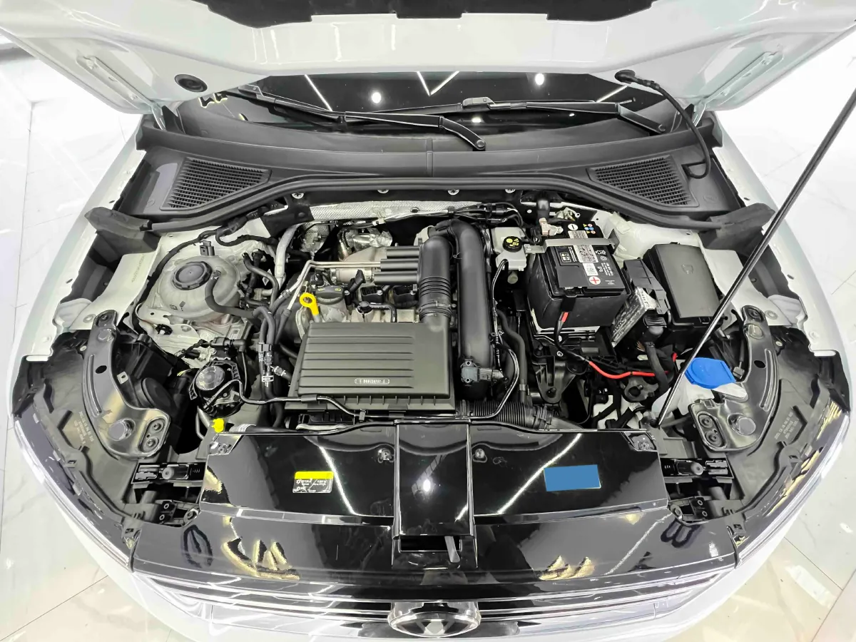 2022 Volkswagen T-Roc 1.4T 150HP L4 7DCT,autocango,china used car exporter,china ev exporter,chinese used car exporter,chinese used ev exporter