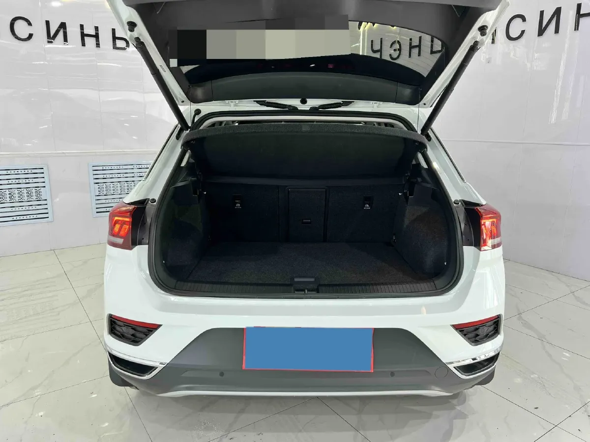2022 Volkswagen T-Roc 1.4T 150HP L4 7DCT,autocango,china used car exporter,china ev exporter,chinese used car exporter,chinese used ev exporter