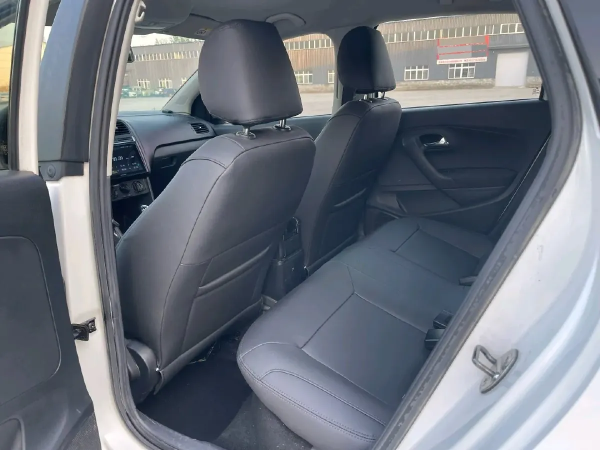 2016 Volkswagen Polo 1.4L 90HP L4 6AT,autocango,china used car exporter,china ev exporter,chinese used car exporter,chinese used ev exporter