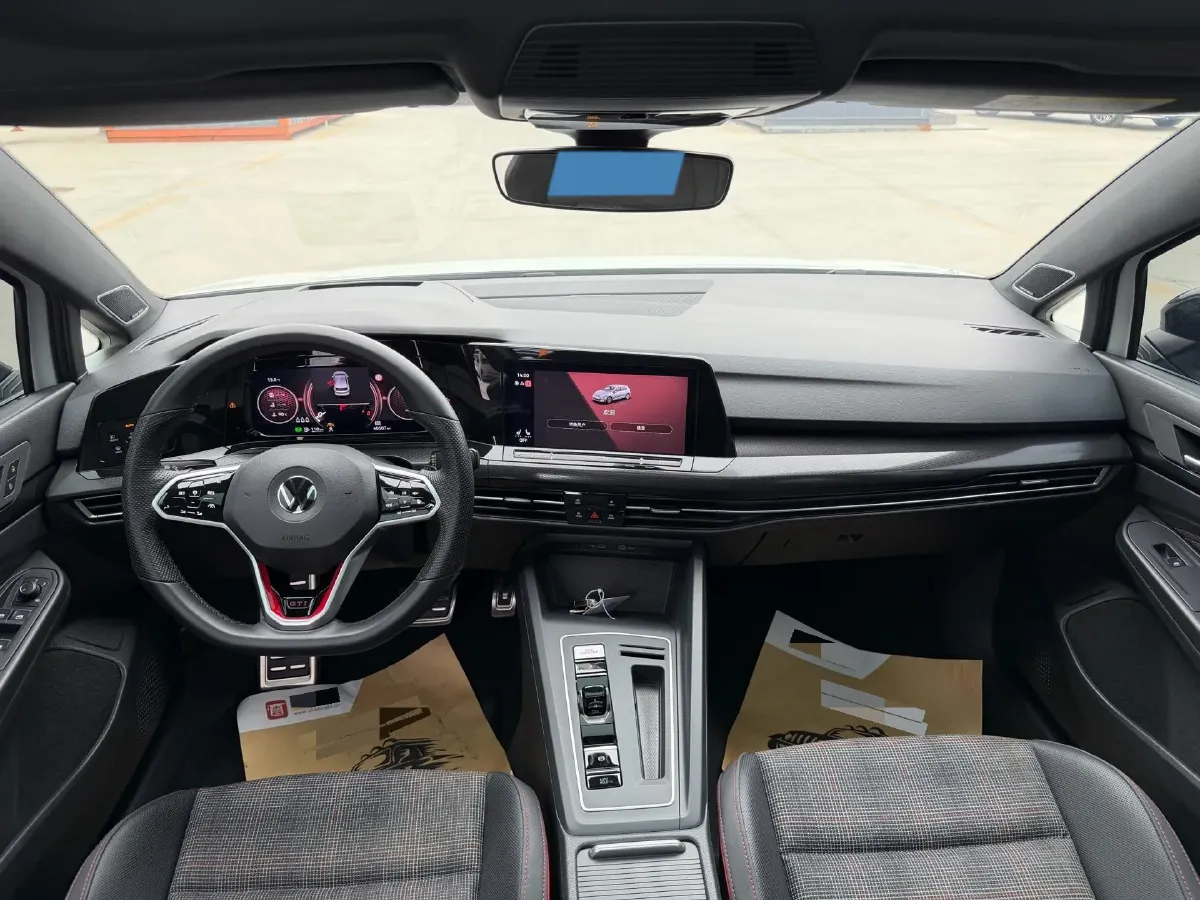 2021 Volkswagen GolfGTI 2.0T 220HP L4 7DCT,autocango,china used car exporter,china ev exporter,chinese used car exporter,chinese used ev exporter