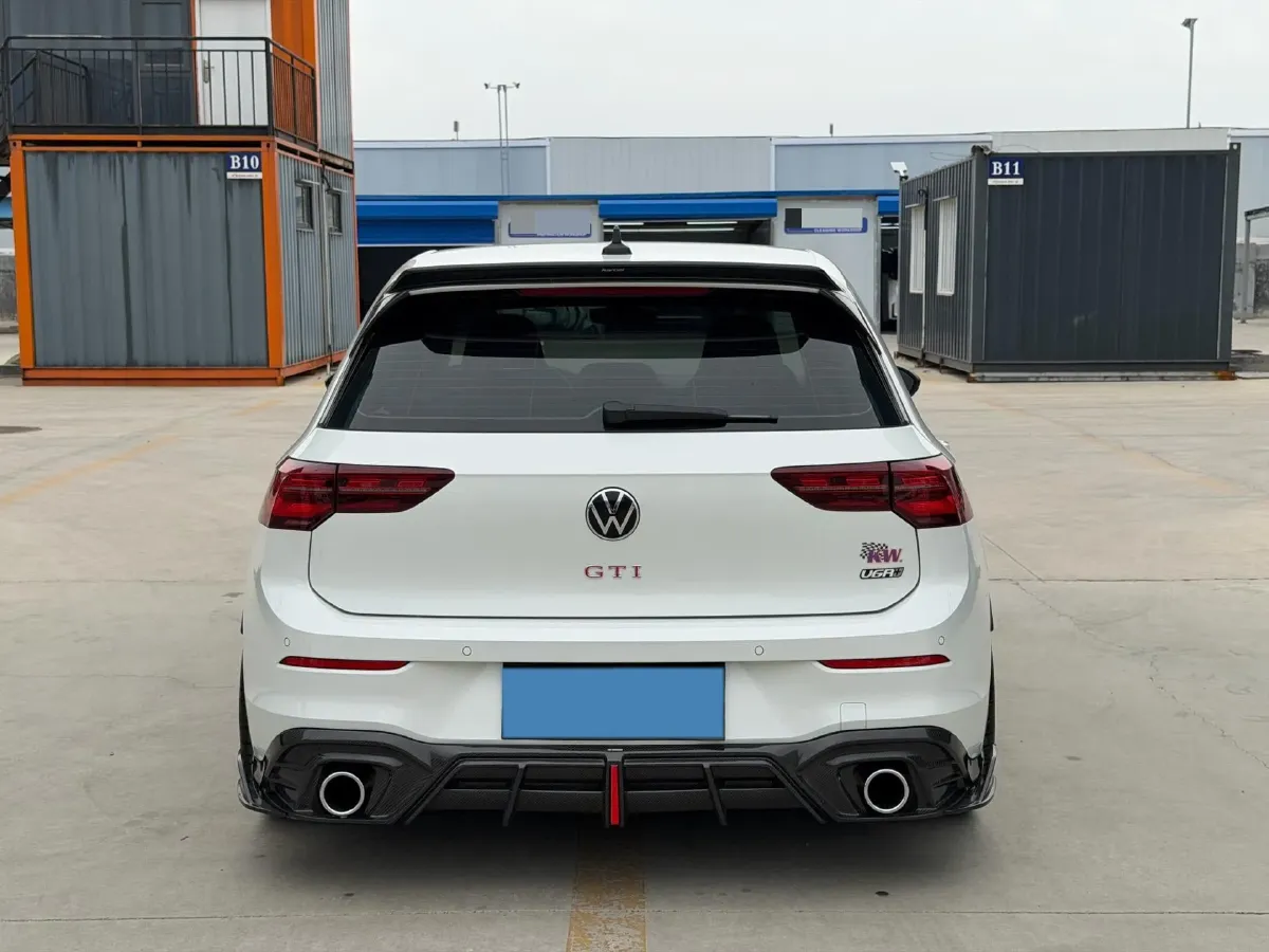 2021 Volkswagen GolfGTI 2.0T 220HP L4 7DCT,autocango,china used car exporter,china ev exporter,chinese used car exporter,chinese used ev exporter