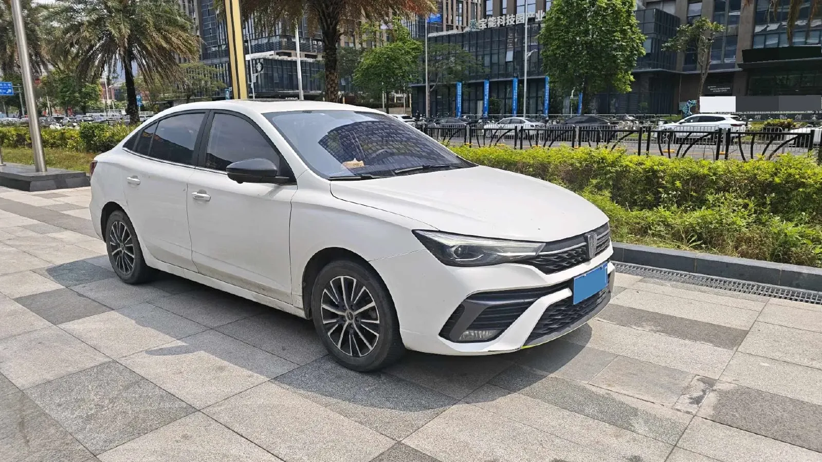 2021 Roewe i5 1.5L 120HP L4 CVT,autocango,china used car exporter,china ev exporter,chinese used car exporter,chinese used ev exporter
