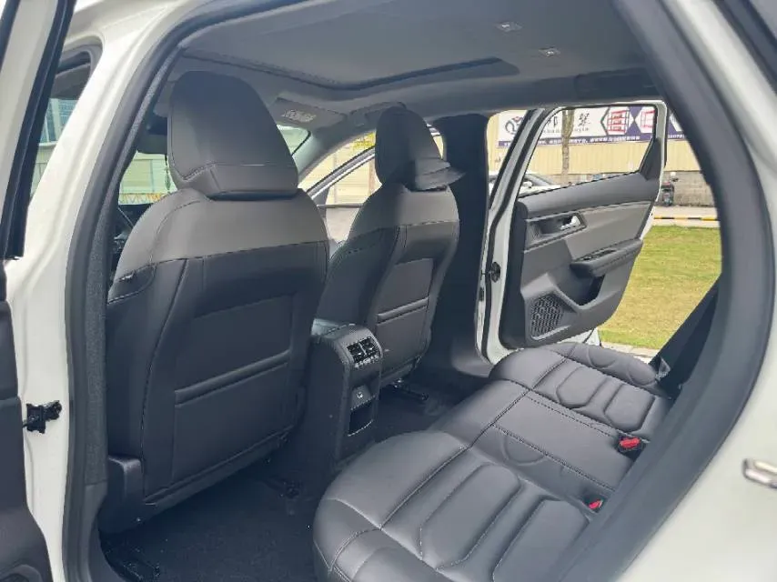 2022 Citroen C5 X 1.6T 175HP L4 8AT,autocango,china used car exporter,china ev exporter,chinese used car exporter,chinese used ev exporter