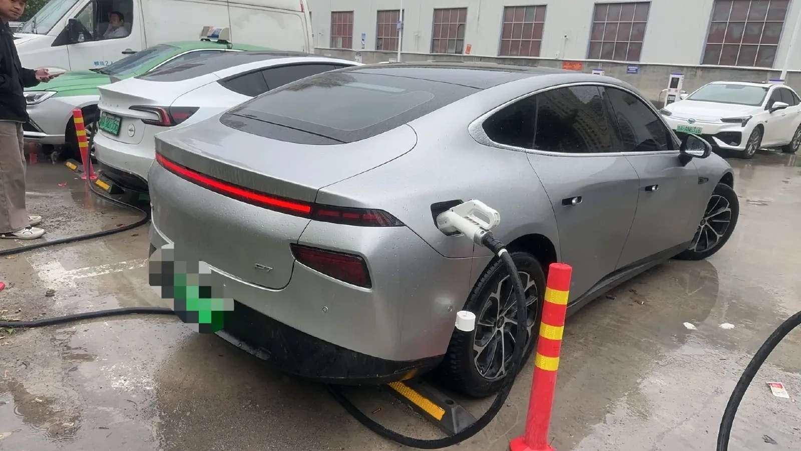 2023 Xpeng P7 BEV 70.8KWH,autocango,china used car exporter,china ev exporter,chinese used car exporter,chinese used ev exporter