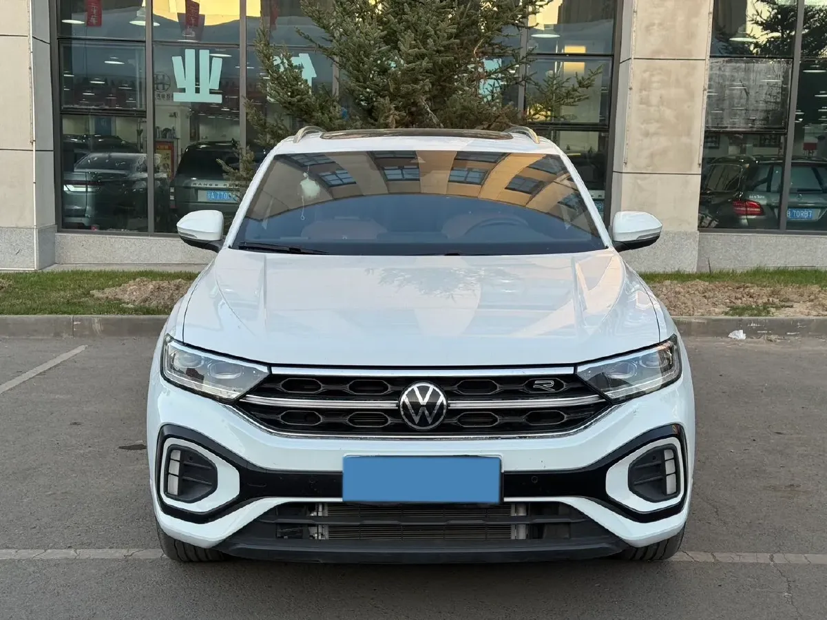 2023 Volkswagen T-Roc 1.5T 160HP L4 7DCT,autocango,china used car exporter,china ev exporter,chinese used car exporter,chinese used ev exporter